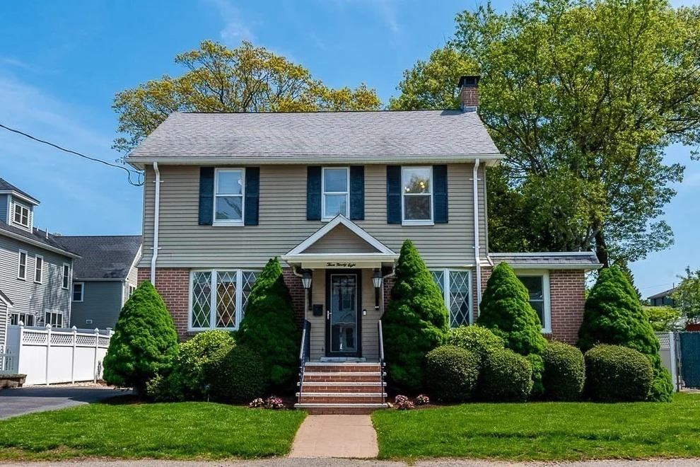 Unit for sale at 398 Mount Vernon Street, Dedham, MA 02026