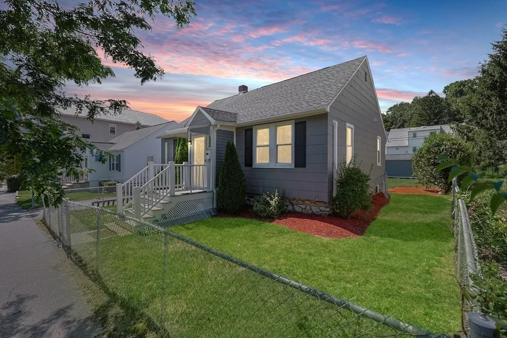 Unit for sale at 23 Superior Rd, Worcester, MA 01604