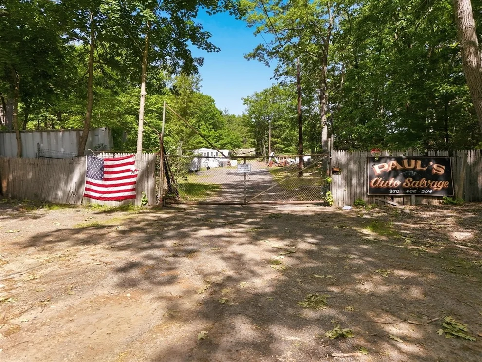 Unit for sale at 71 Seabrook Rd, Salisbury, MA 01952