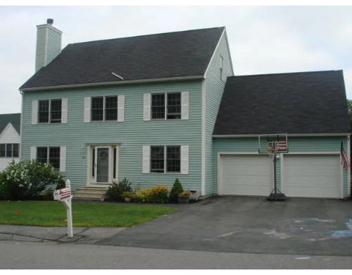 Unit for sale at 105 Towne Hill, Haverhill, MA 01835