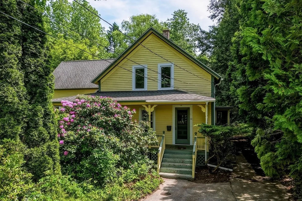 Unit for sale at 52 Baker St, Amherst, MA 01002