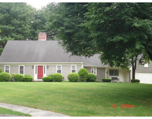 Unit for sale at 7 Hilltop Road, Longmeadow, MA 01106