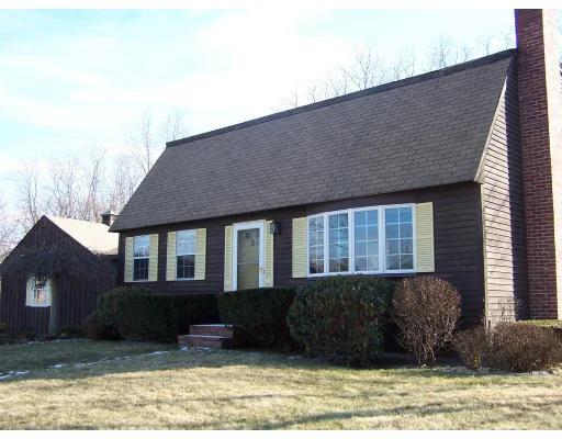 Unit for sale at 8 Anthony Lane, Danvers, MA 01923