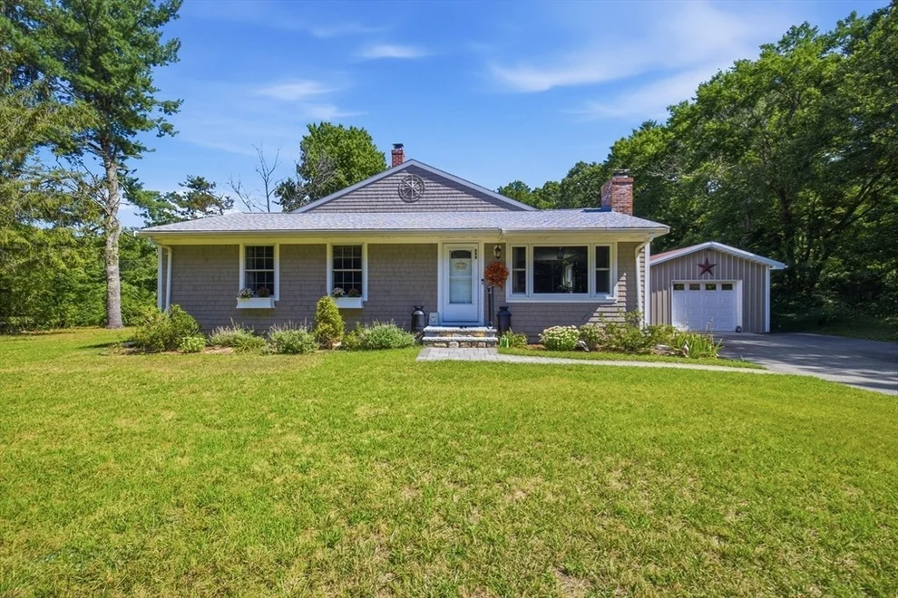 Unit for sale at 298 Neck Rd, Rochester, MA 02770