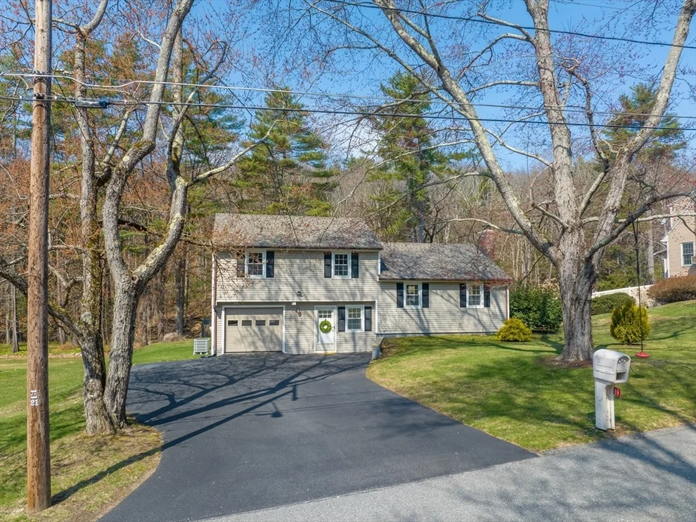 Unit for sale at 69 Cricket Dr, Sturbridge, MA 01566