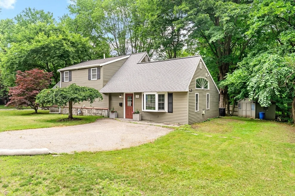 Unit for sale at 93 Mill St, Natick, MA 01760