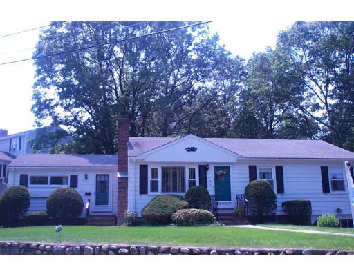 Unit for sale at 5 Foley Rd, Woburn, MA 01801