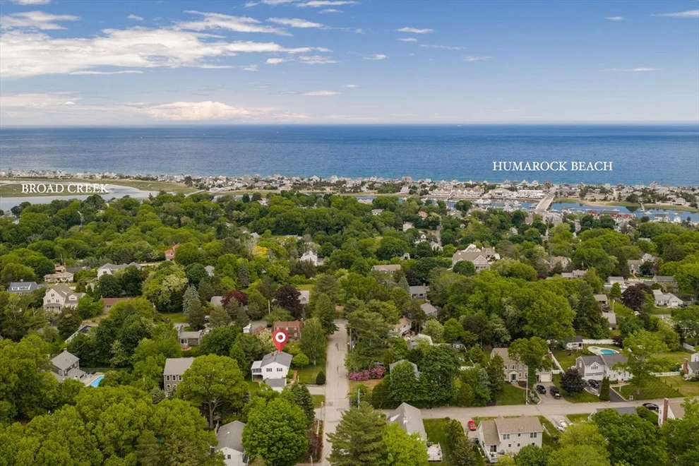 Unit for sale at 90 Holly Rd, Marshfield, MA 02050