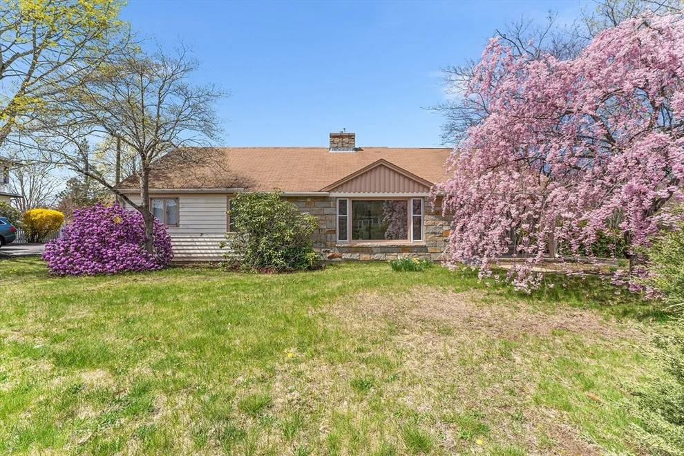 Unit for sale at 440 N Main St, Attleboro, MA 02703