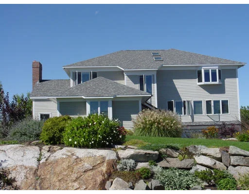 Unit for sale at 7 Naomi Dr, Gloucester, MA 01930