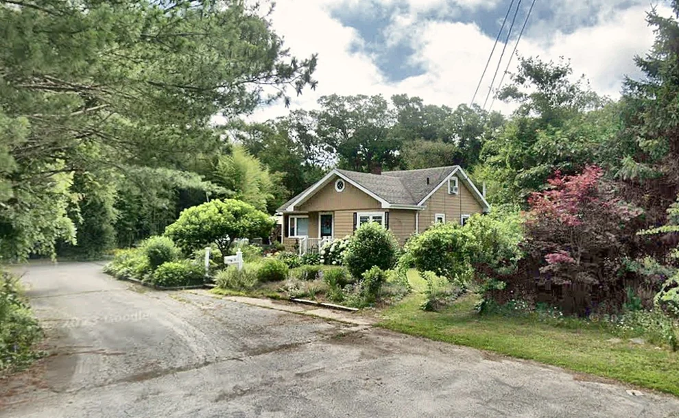 Unit for sale at 1 E Wordell, Dartmouth, MA 02748