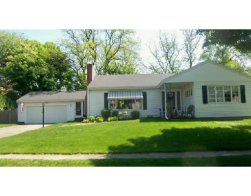 Unit for sale at 10 Berrywood Ln, Beverly, MA 01915
