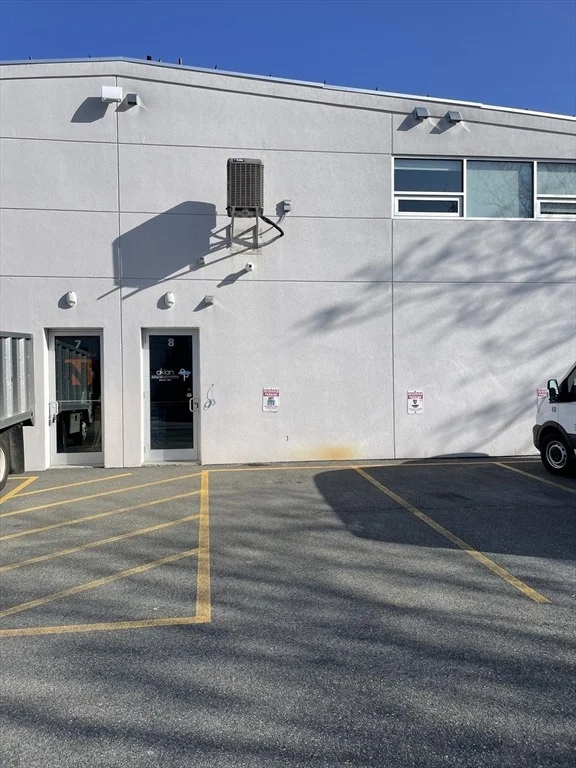 Unit for sale at 586 Pleasant, Watertown, MA 02472
