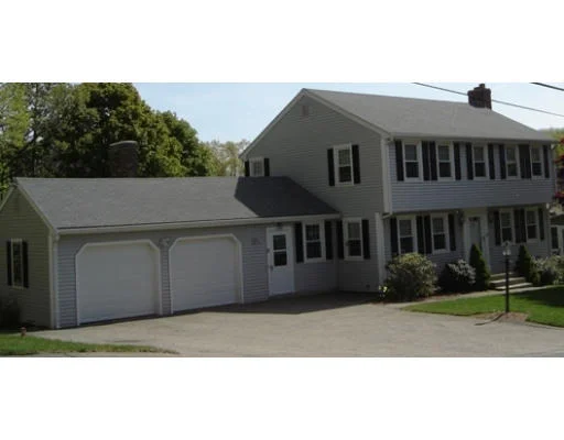 Unit for sale at 8 Lynnwood Lane, Worcester, MA 01609