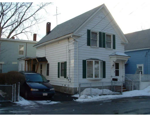 Unit for sale at 1 Richardson Ave, Lowell, MA 01850