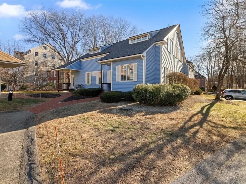 Unit for sale at 4 Strathmore Shire Dr, Uxbridge, MA 01569