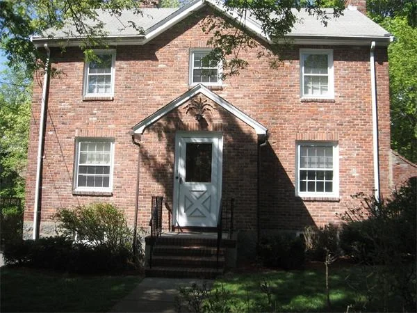 Unit for sale at 7 Ireland Rd, Newton, MA 02459