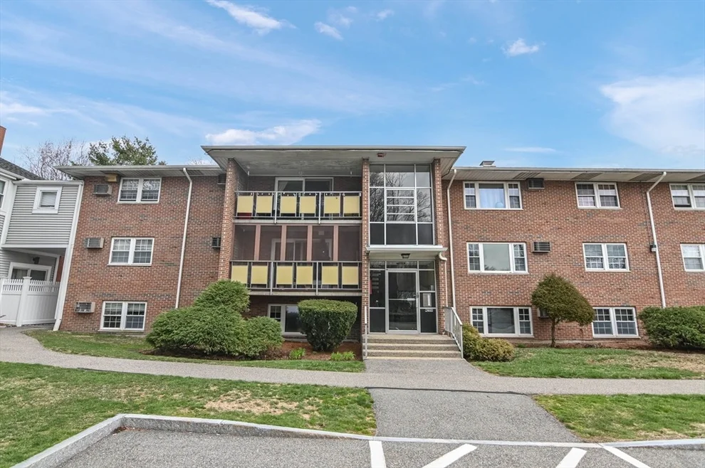 Unit for sale at 206 Rock St, Norwood, MA 02062