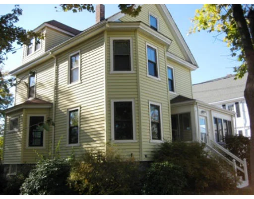 Unit for sale at 20 Douglas Ave, Norwood, MA 02062