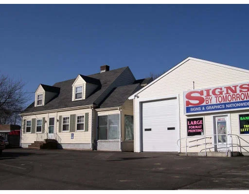 Unit for sale at 122 Chestnut, North Attleboro, MA 02762