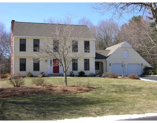 Unit for sale at 32 Stonehill, East Longmeadow, MA 01028