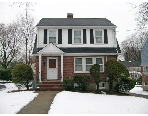 Unit for sale at 22 Byrd Ave, Newton, MA 02465
