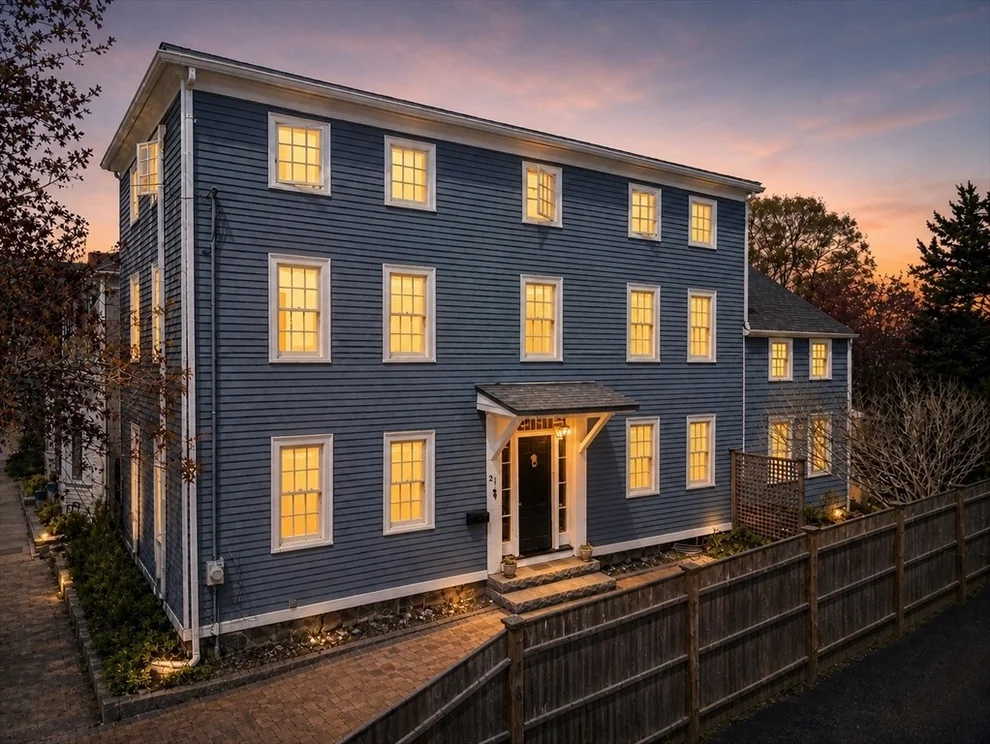 Unit for sale at 21 Purchase St, Newburyport, MA 01950
