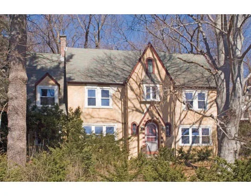 Unit for sale at 321 Kenrick Street, Newton, MA 02458