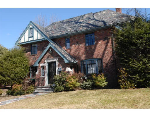 Unit for sale at 30 Sunset Rd, Newton, MA 02458