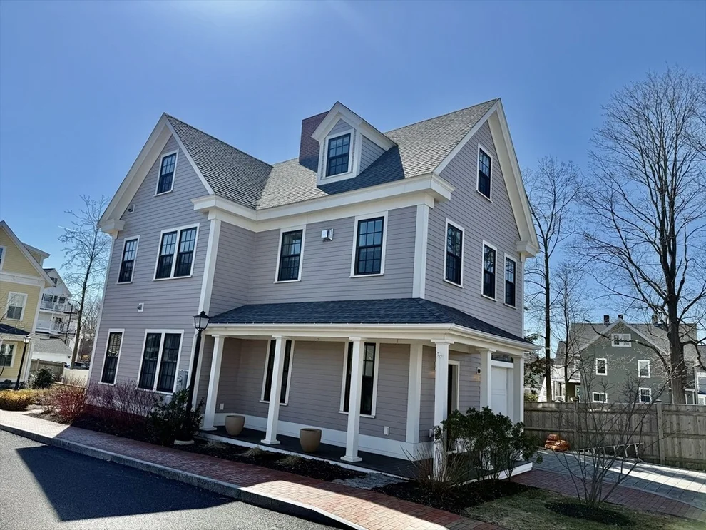 Unit for sale at 426 Islington St, Portsmouth, NH 03801