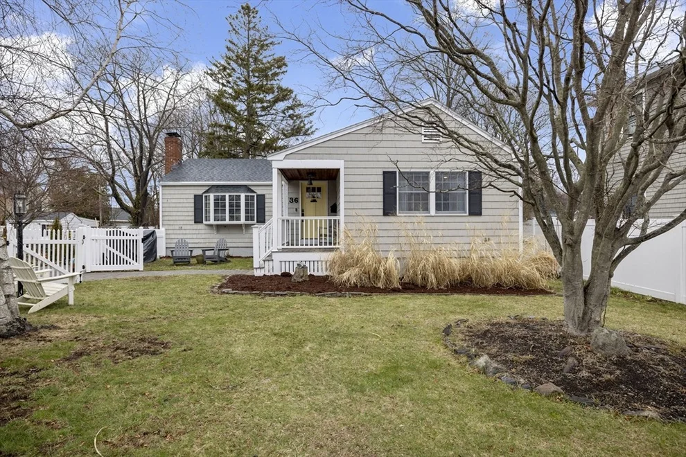 Unit for sale at 36 Bayview Rd, Marblehead, MA 01945