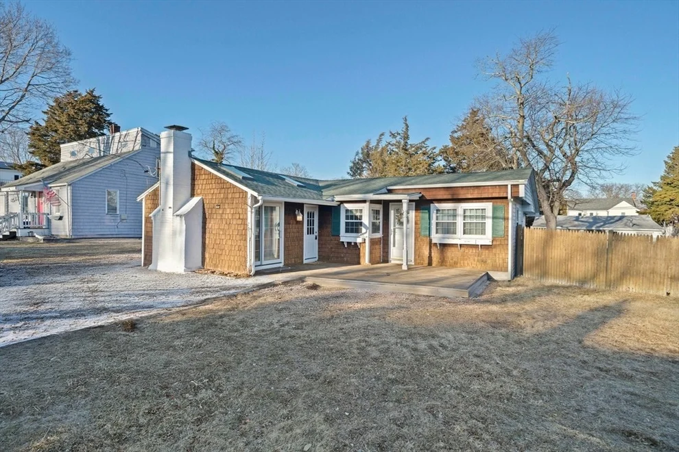 Unit for sale at 20 Dundee Dr., Marshfield, MA 02050