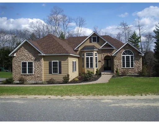 Unit for sale at 20 Riverbend Drive, Sandown, NH 03873