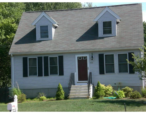 Unit for sale at 598 Auburn St, Whitman, MA 02382