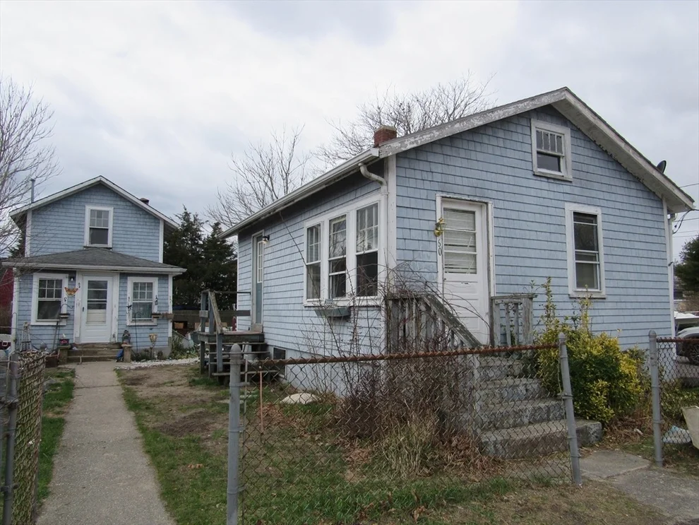 Unit for sale at 60 11th St, Wareham, MA 02558