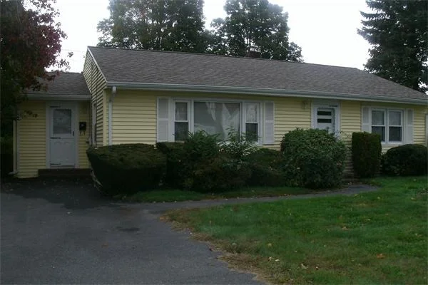 Unit for sale at 10 Trumbull Ave, Haverhill, MA 01832