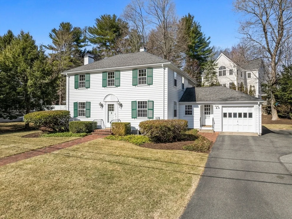 Unit for sale at 75 Leighton Rd, Wellesley, MA 02482