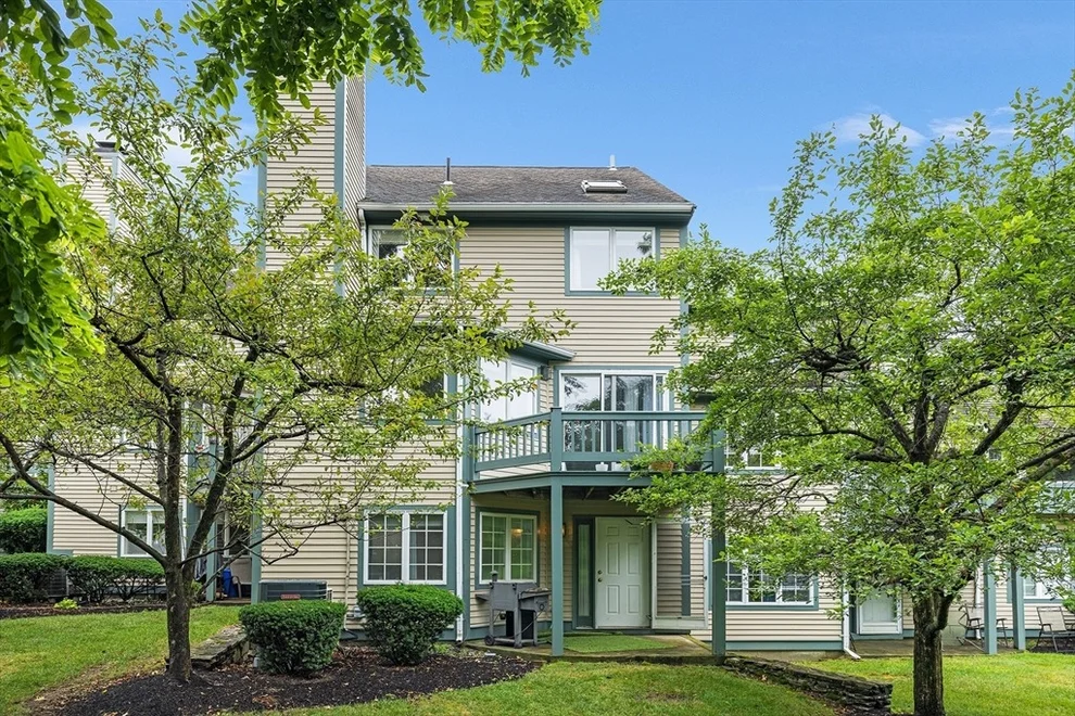 Unit for sale at 43 Lebeaux Dr, Shrewsbury, MA 01545