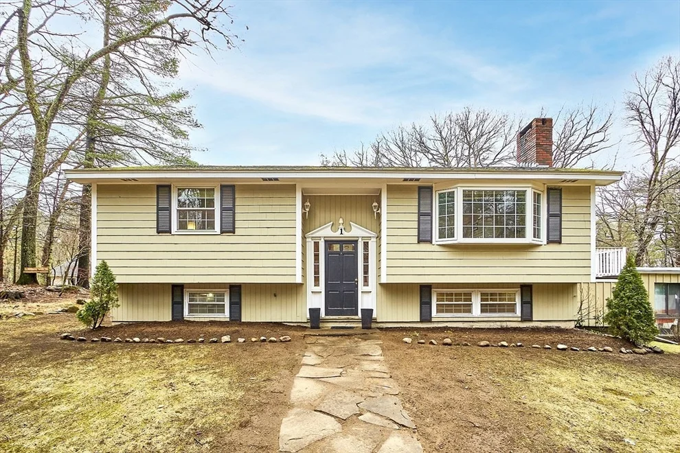 Unit for sale at 1 Larson Rd, Wilmington, MA 01887