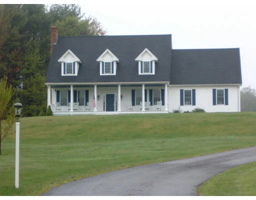 Unit for sale at 1862 Massachusetts Ave, Lunenburg, MA 01462
