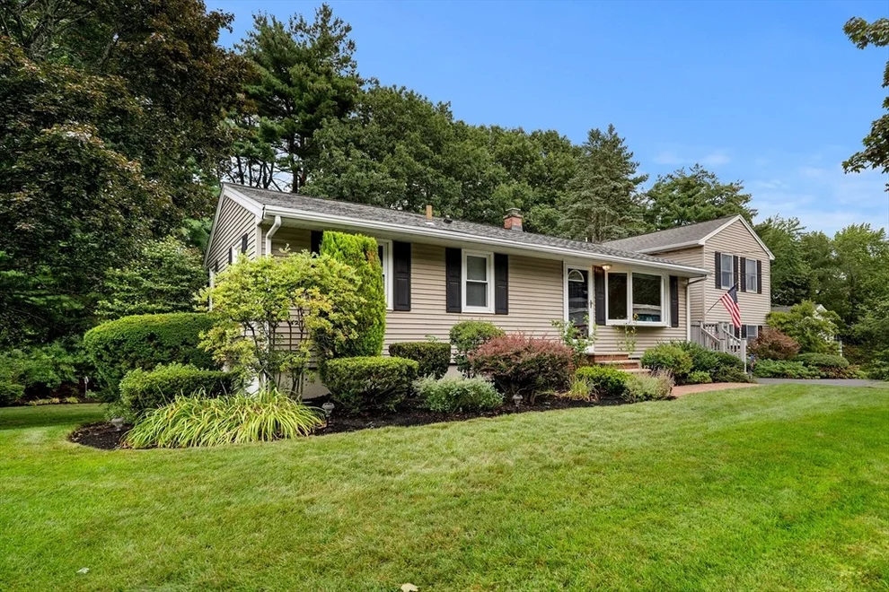 Unit for sale at 25 Glen Drive, Peabody, MA 01960