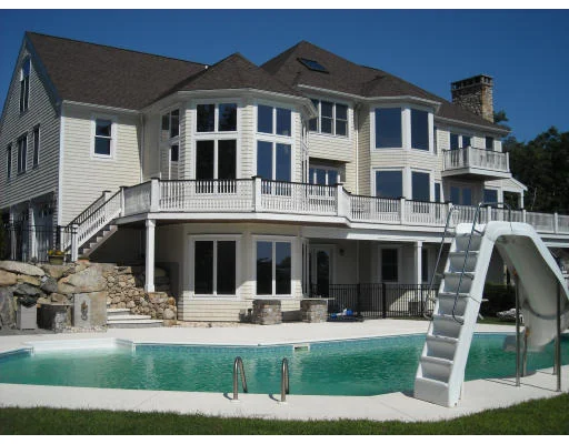Unit for sale at 5 Clare Road, Plymouth, MA 02360