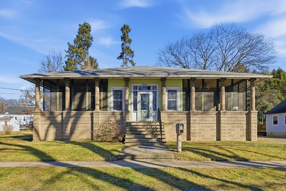 Unit for sale at 18 Cedar St, Northampton, MA 01060