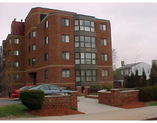 Unit for sale at 975 Massachusetts Ave, Arlington, MA 02476