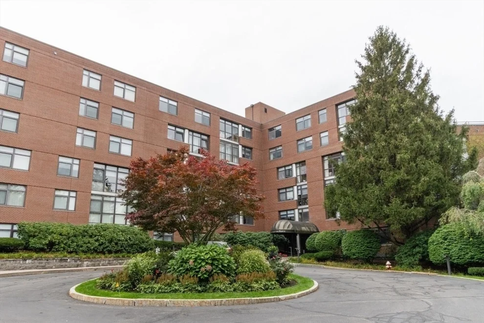 Unit for sale at 79 Florence St, Newton, MA 02467
