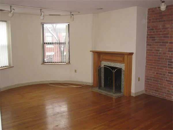 Unit for sale at 87 Gainsborough St, Boston, MA 02115