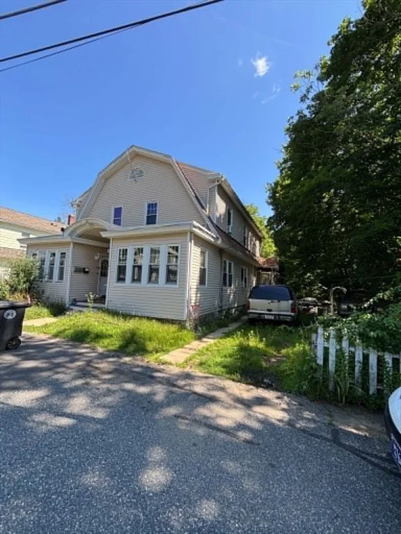 Unit for sale at 17-19 Coolidge Ave, Southbridge, MA 01550