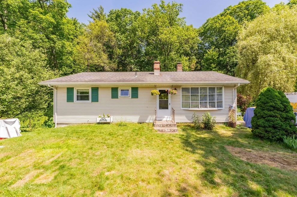 Unit for sale at 121 East Street, Southampton, MA 01073