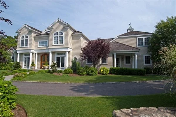Unit for sale at 16 N Glen Dr, Mashpee, MA 02649