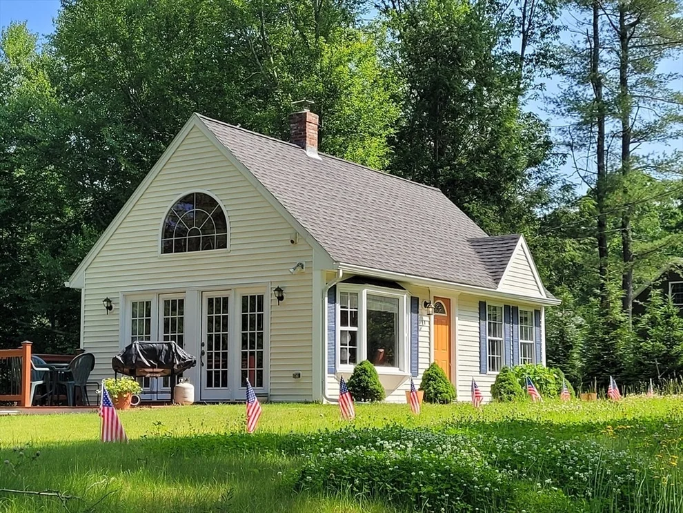 Unit for sale at 19 Finn Park Rd, Rutland, MA 01603